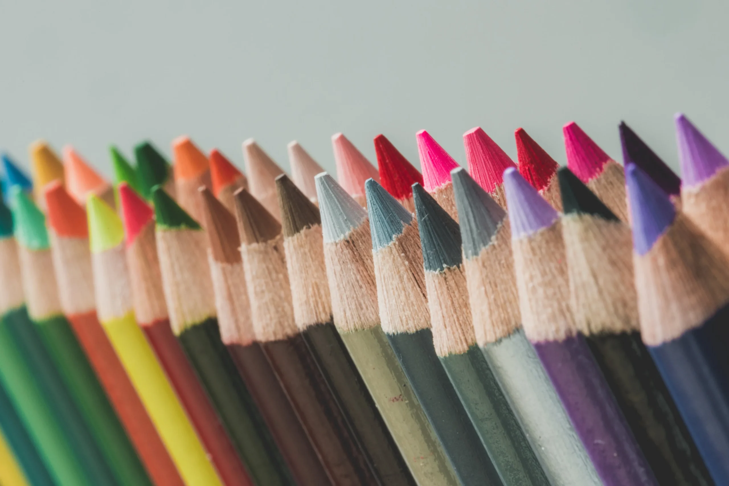 close-up-colored-pencils close-up-colored-pencils